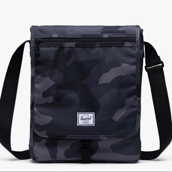 Herschel Supply Company Other - Herschel Lane Unisex Messenger Bag